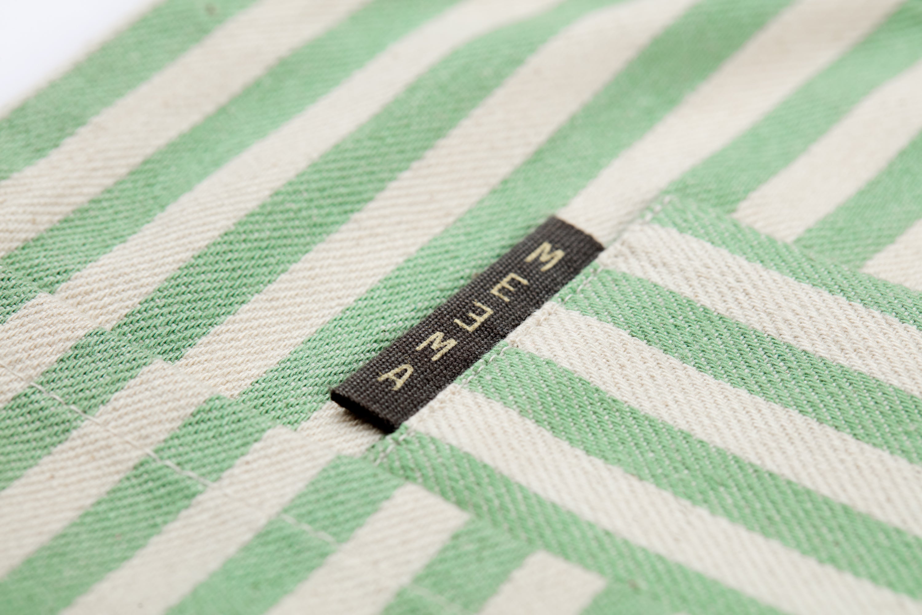 Bistro Apron with Pockets